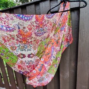 Vismaya**large silk tassel scarf